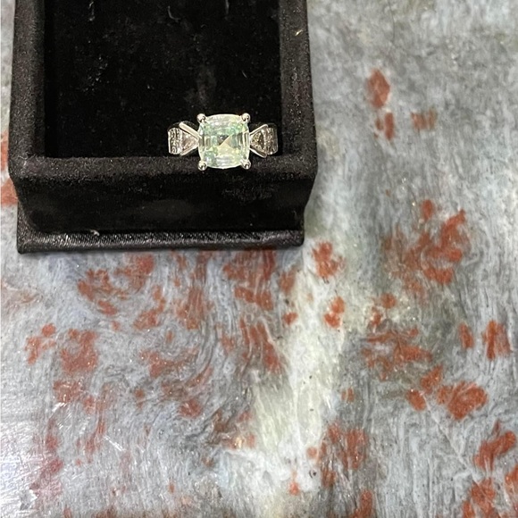 STONE ONLY 

2.80ct ice blue asscher cut MOISSONITE (NOT DIAMOND). - Picture 5 of 16